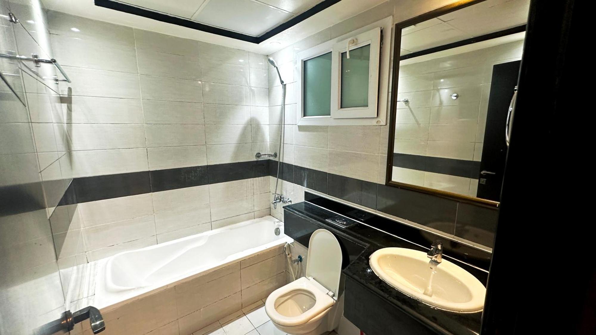 Partition Room In Al Seef Near Burjuman Metro 두바이 외부 사진