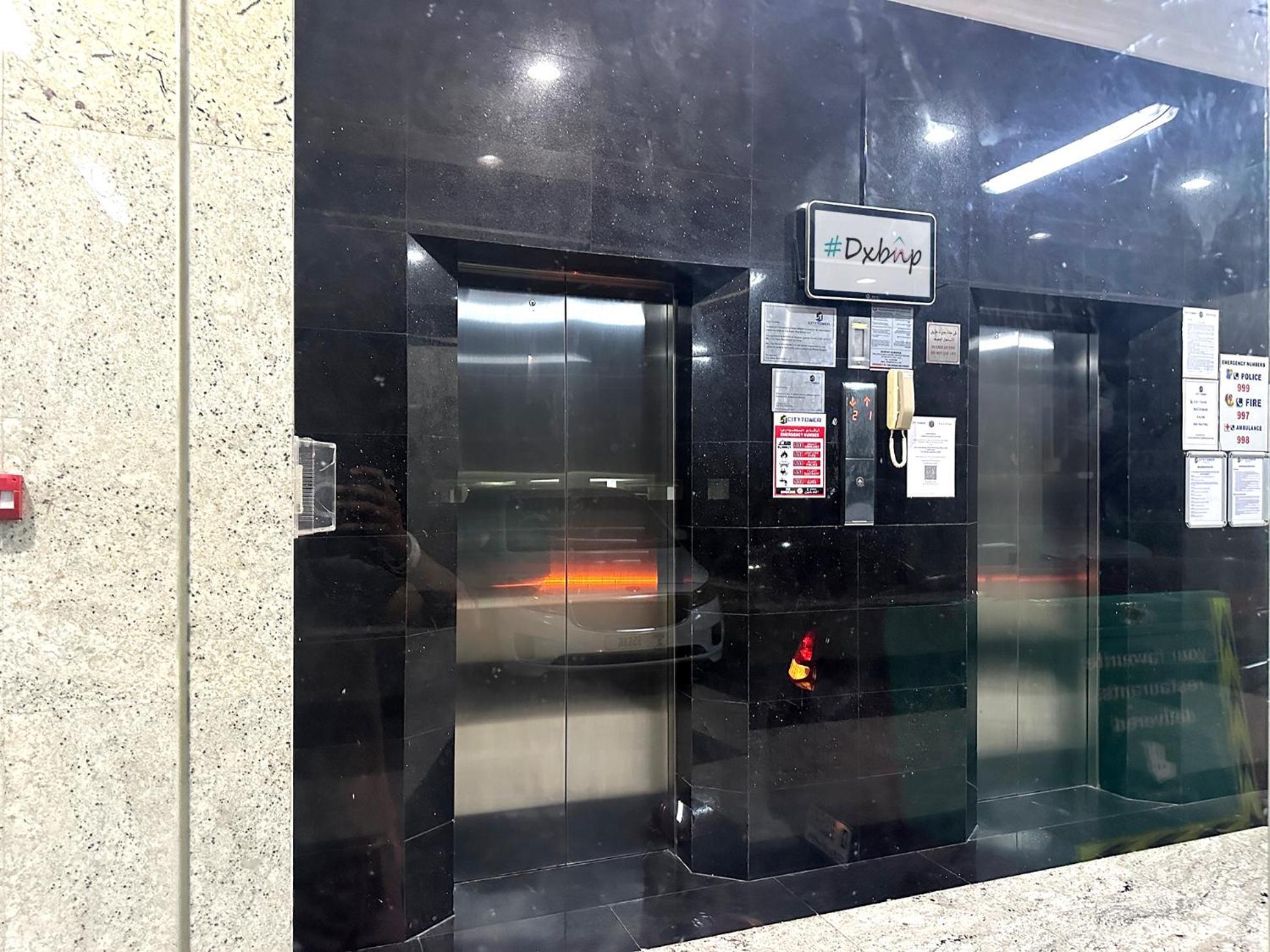 Partition Room In Al Seef Near Burjuman Metro 두바이 외부 사진