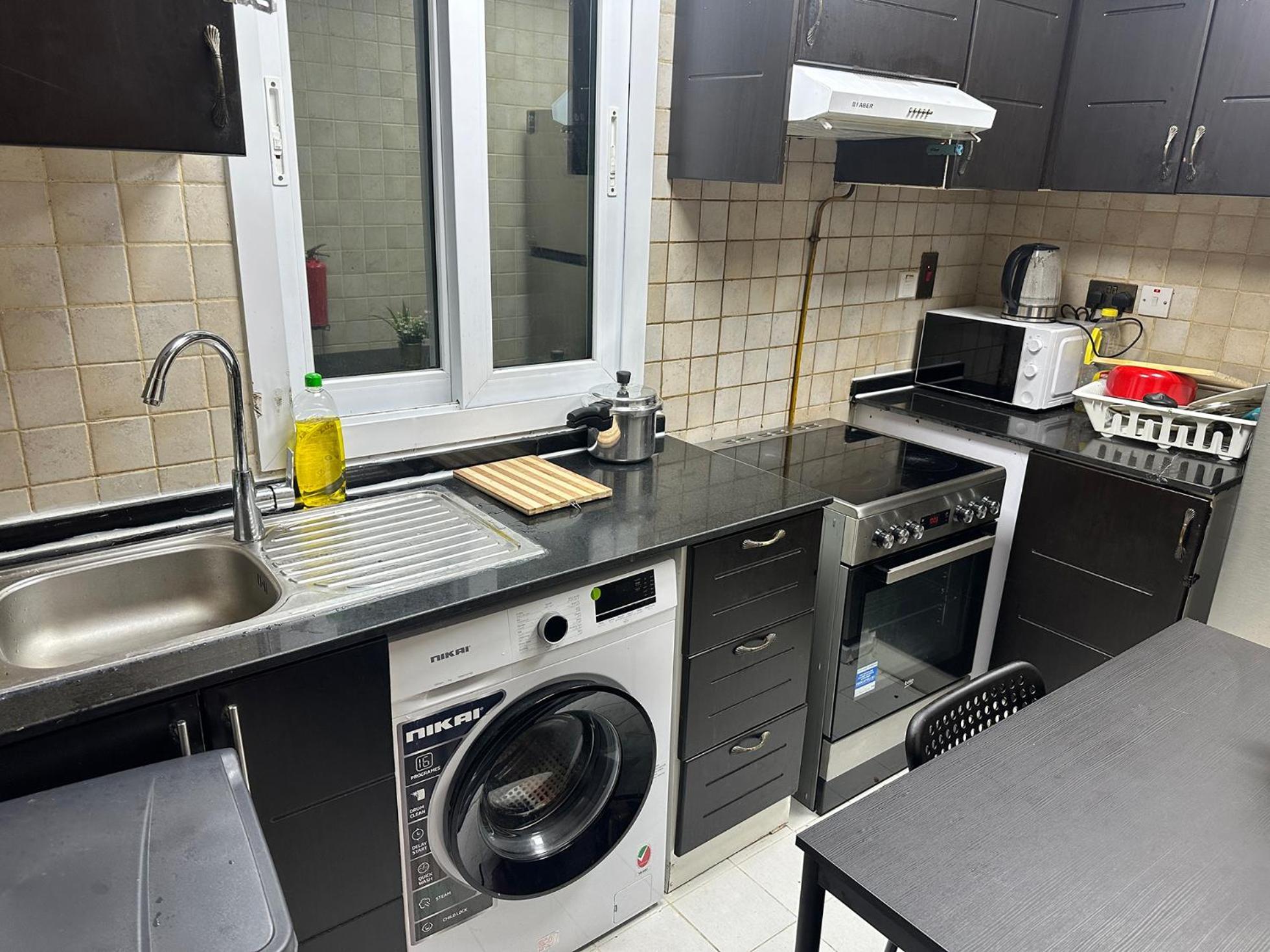 Partition Room In Al Seef Near Burjuman Metro 두바이 외부 사진