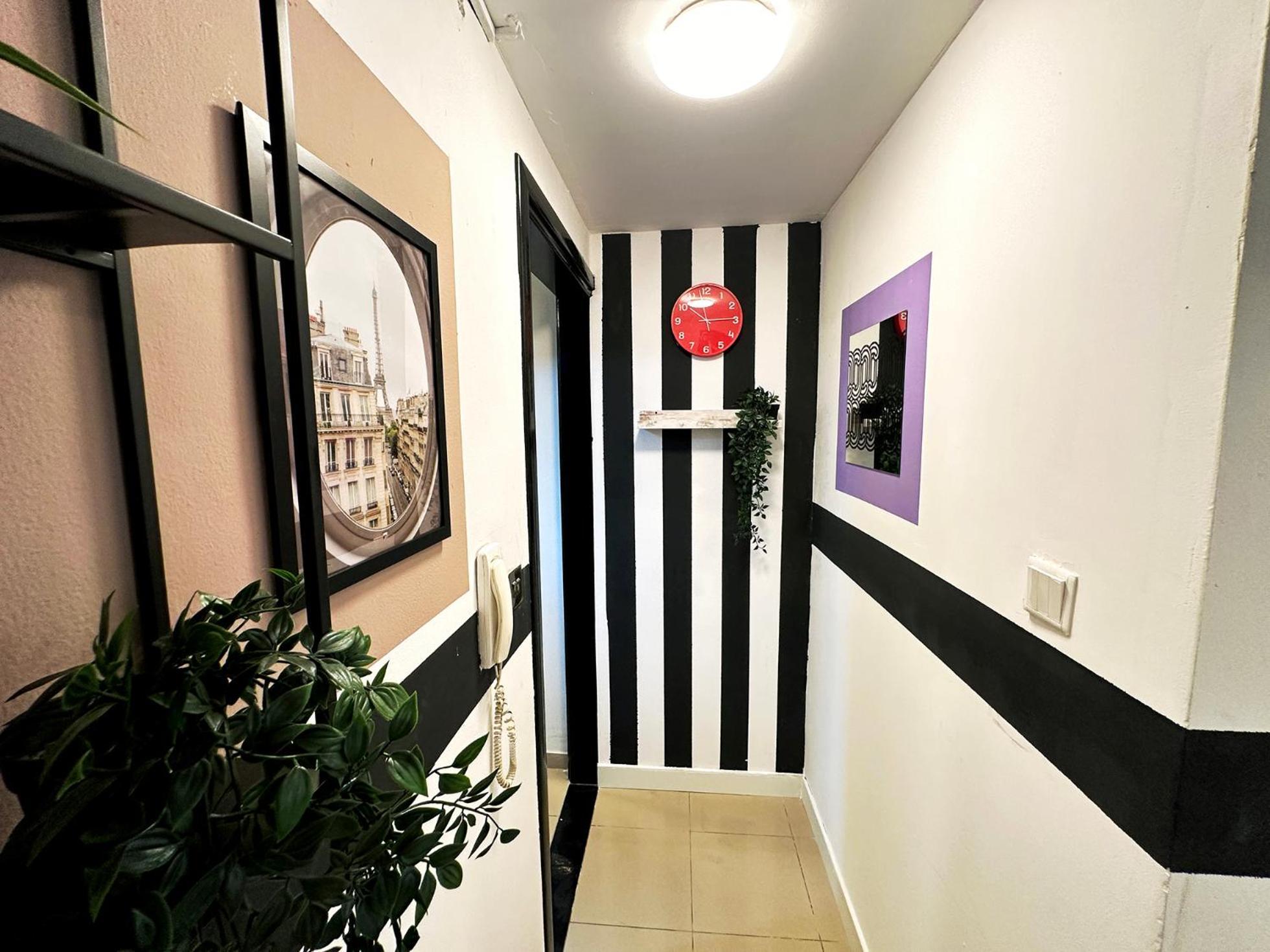 Partition Room In Al Seef Near Burjuman Metro 두바이 외부 사진