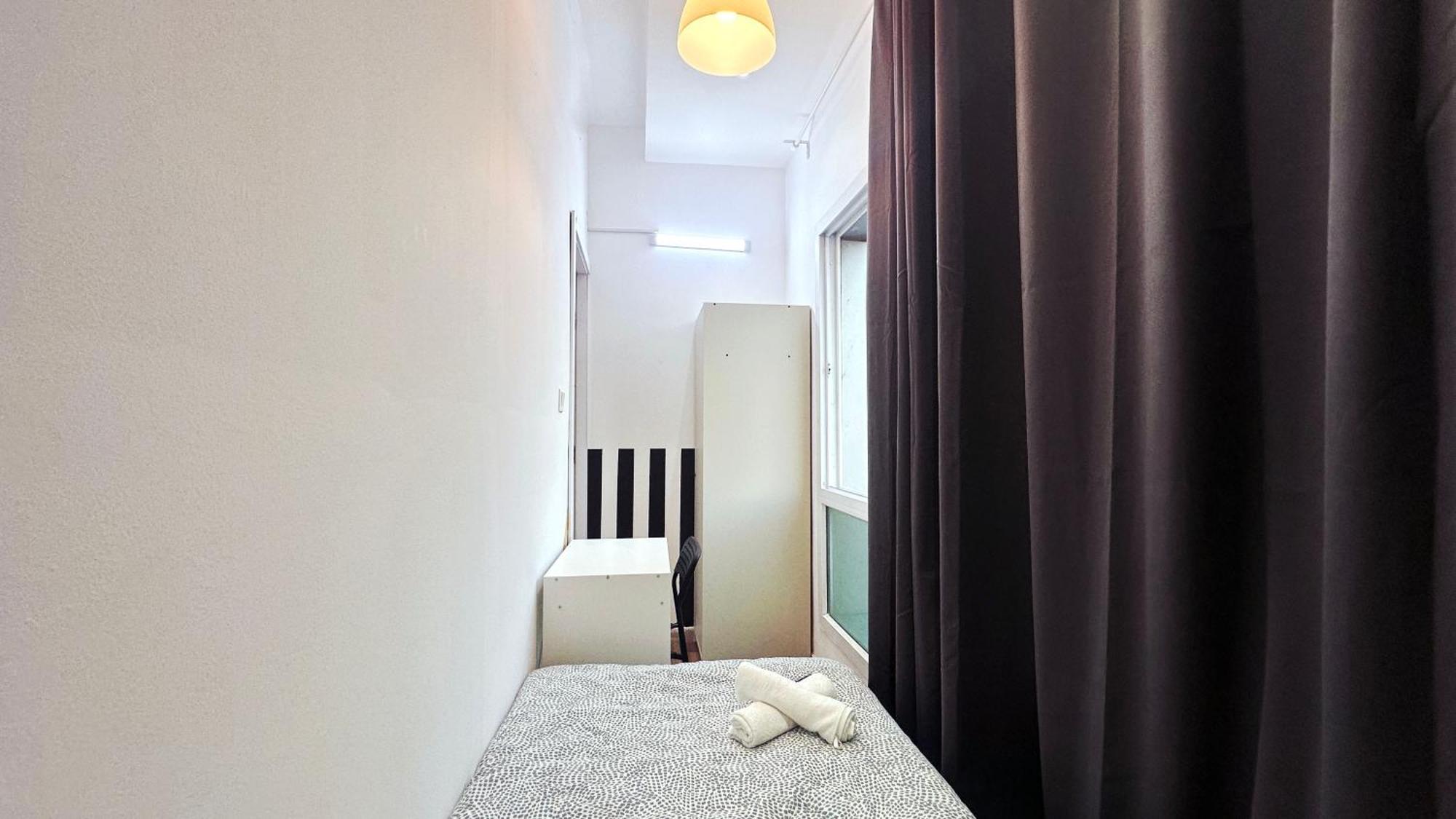 Partition Room In Al Seef Near Burjuman Metro 두바이 외부 사진
